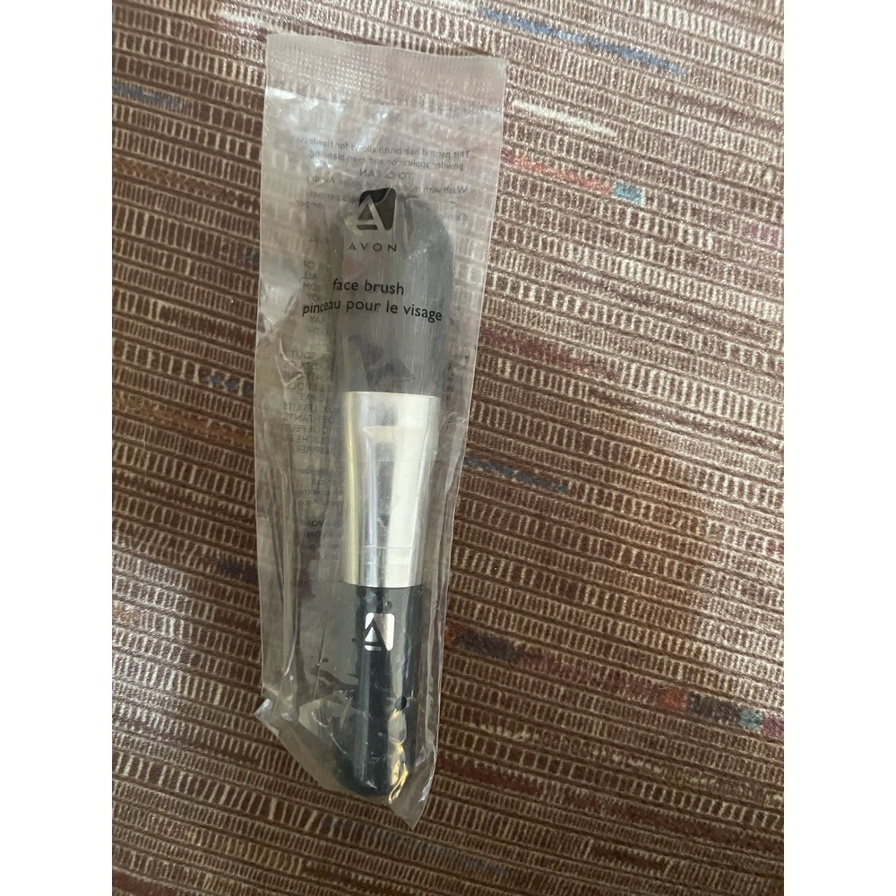 AVON Face Brush‎